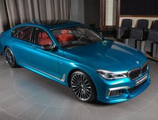 BMW M760Li xDrive in nuanta Long Beach Blue