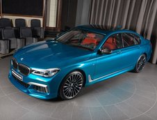 BMW M760Li xDrive in nuanta Long Beach Blue