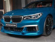 BMW M760Li xDrive in nuanta Long Beach Blue