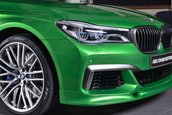 BMW M760Li xDrive in Rallye Green