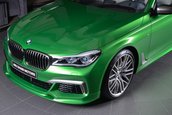 BMW M760Li xDrive in Rallye Green