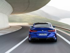 BMW M8 Coupe si Cabrio