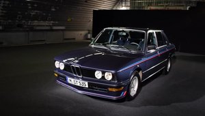 BMW ne readuce aminte de M535i si zilele sale de glorie