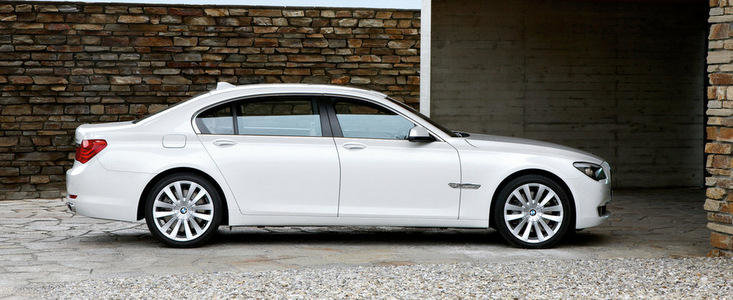 BMW - Nr. 1 in topul celor mai valoroase branduri auto