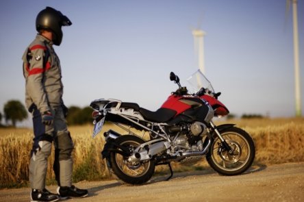 BMW R1200 GS Tourer si-a facut aparitia