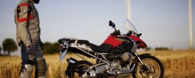 BMW R1200 GS Tourer si-a facut aparitia