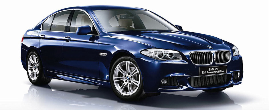 BMW sarbatoreste 30 de ani de Seria 5 printr-o editie speciala in Japonia BMW sarbatoreste 30 de ani de Seria 5 printr-o editie speciala in Japonia