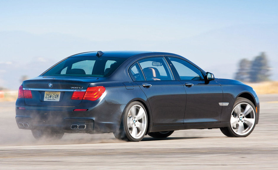 BMW scoate pe piata primul model Seria 7 M din istorie BMW scoate pe piata primul model Seria 7 M din istorie