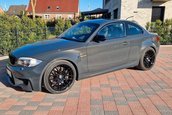 BMW Seria 1 Coupe cu motor V8