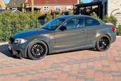 BMW Seria 1 Coupe cu motor V8