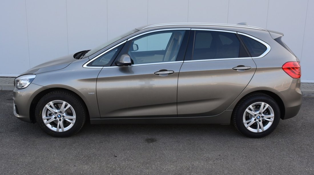 BMW Seria 2 218d Active Tourer 2017