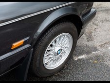 BMW Seria 3 cu 3.868 de kilometri la bord