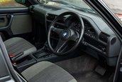 BMW Seria 3 cu 3.868 de kilometri la bord