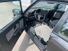 BMW Seria 3 cu 6.018 kilometri la bord