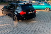 BMW Seria 3 Touring cu motor V10 de BMW M5