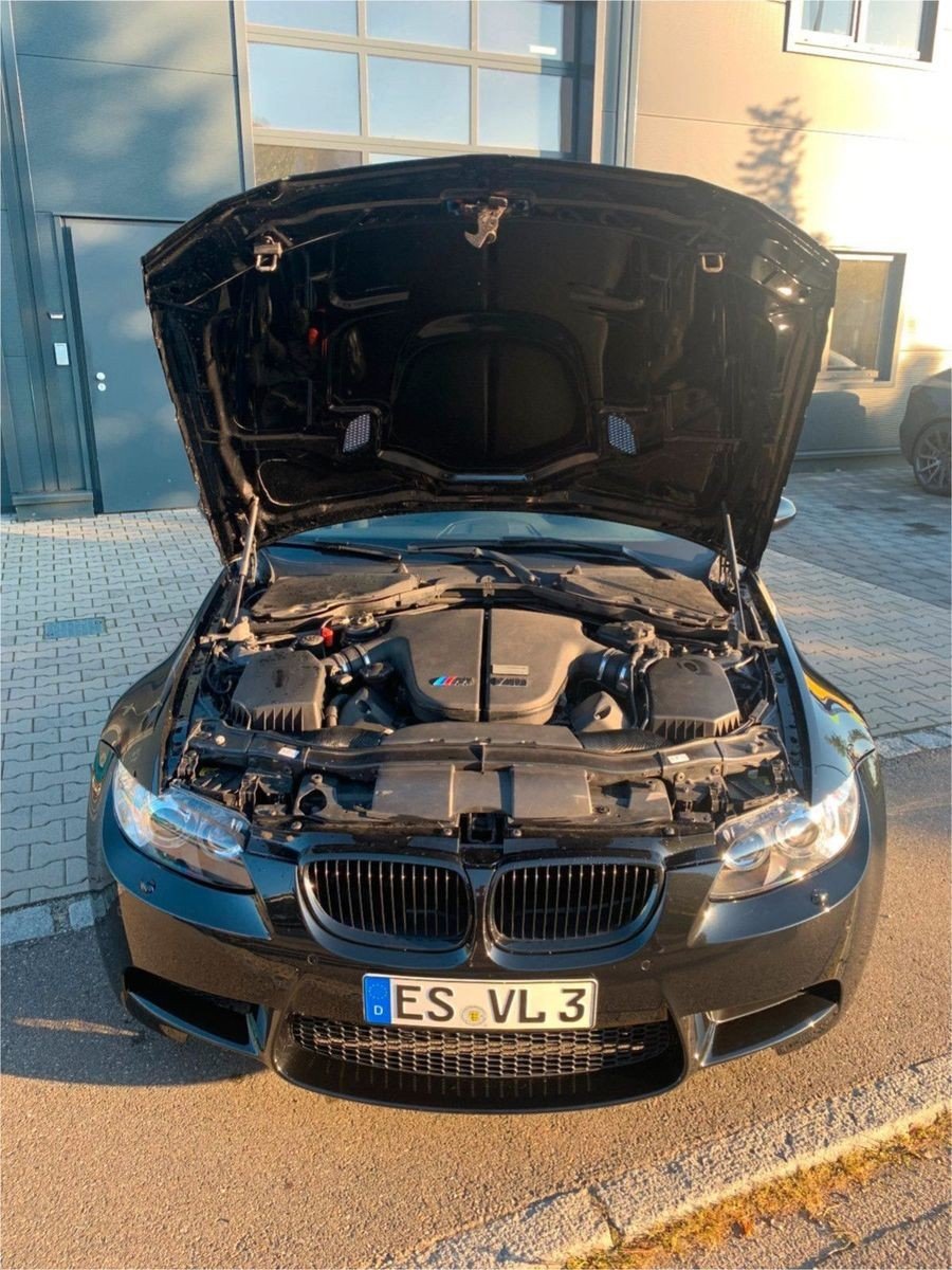 BMW Seria 3 Touring cu motor V10 de BMW M5