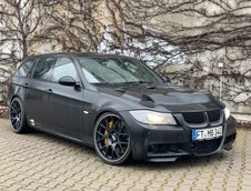 BMW Seria 3 Touring cu motor V10 modificat de M5