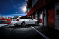 BMW Seria 3 Touring cu pachet M Performance