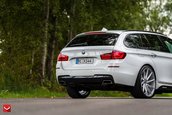 BMW Seria 5 cu jante pe 22 inch