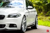 BMW Seria 5 cu jante pe 22 inch