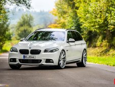 BMW Seria 5 cu jante pe 22 inch