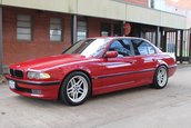 BMW Seria 7 cu motor de M5
