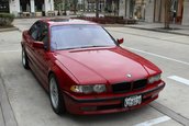 BMW Seria 7 cu motor de M5