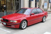 BMW Seria 7 cu motor de M5