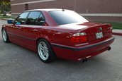 BMW Seria 7 cu motor de M5