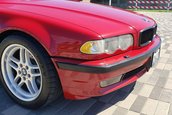 BMW Seria 7 cu motor de M5