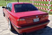 BMW Seria 7 cu motor de M5