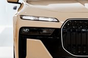 BMW Seria 7 in Desert Sand Uni
