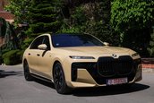 BMW Seria 7 in Desert Sand Uni