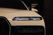 BMW Seria 7 in Desert Sand Uni