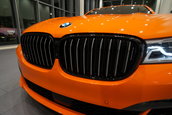 BMW Seria 7 in Fire Orange