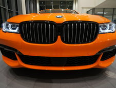 BMW Seria 7 in Fire Orange