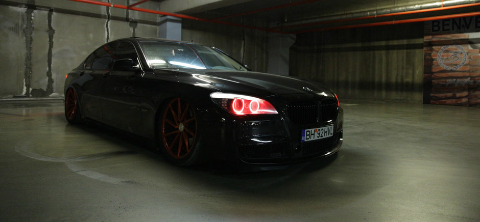 BMW Seria 7 MURDER Bagged Black cu jante Vossen CV-T in Oradea, by KYD