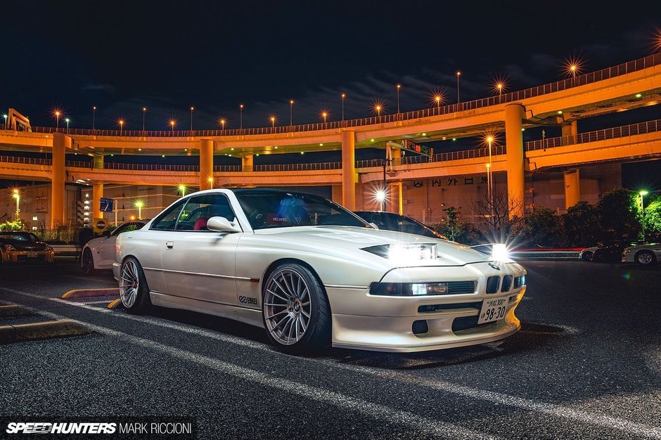 BMW Seria 8 cu motor M5
