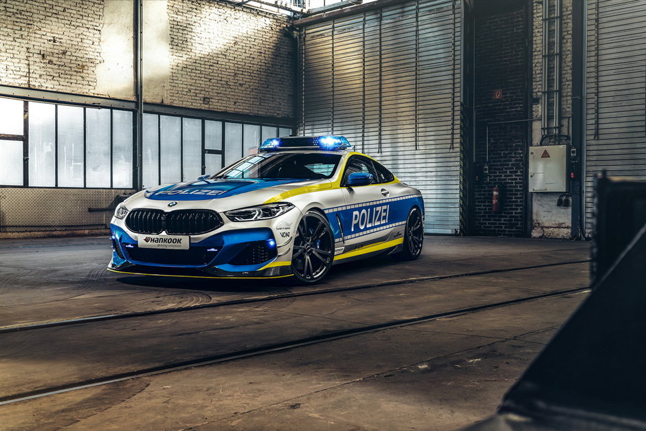 BMW Seria 8 de politie