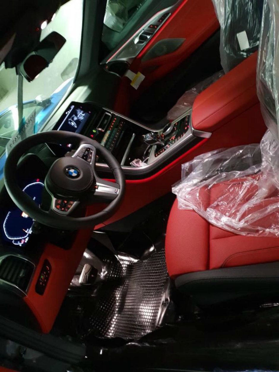 BMW Seria 8 - Interior