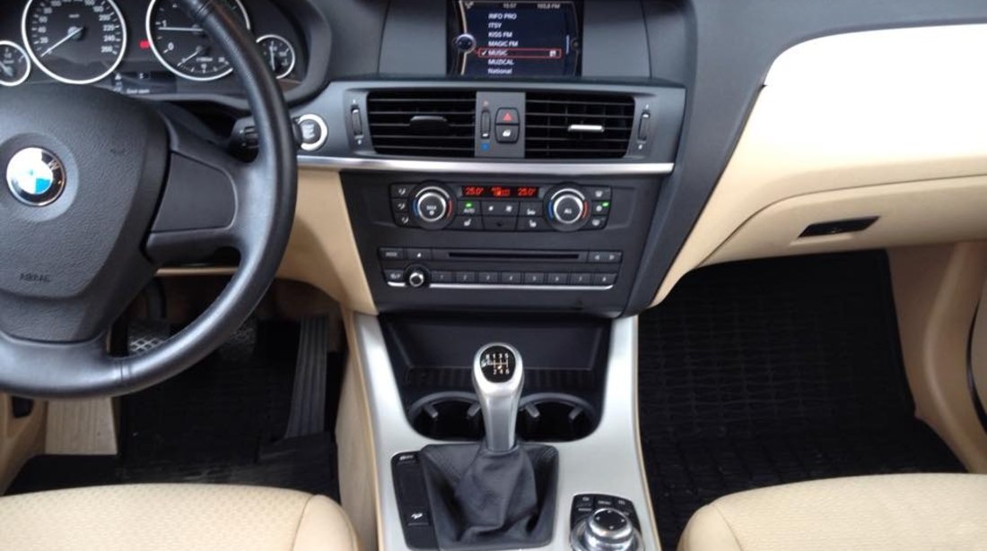 BMW X3 2.0 2011