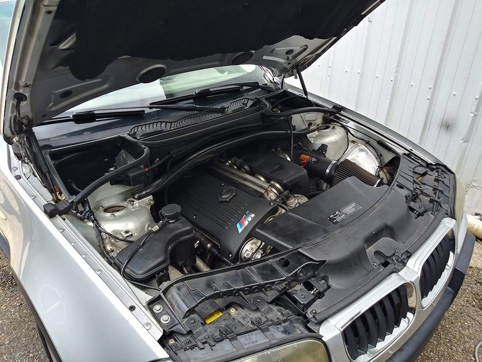 BMW X3 cu motor de M3