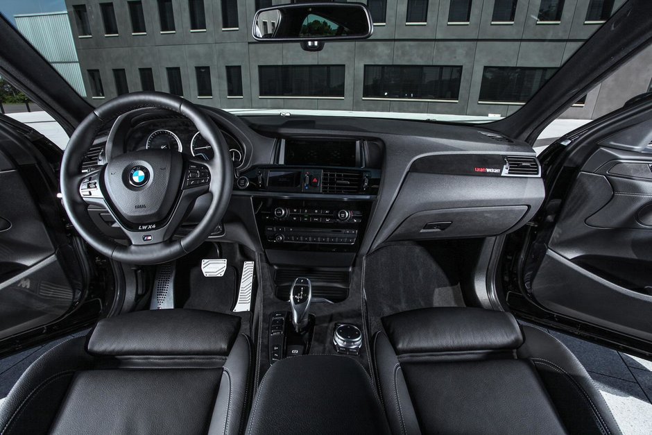 BMW X4 by Lightweight