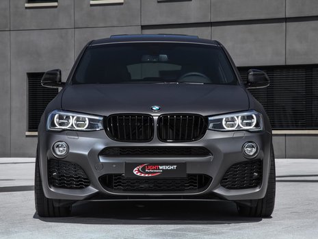 BMW X4 by Lightweight