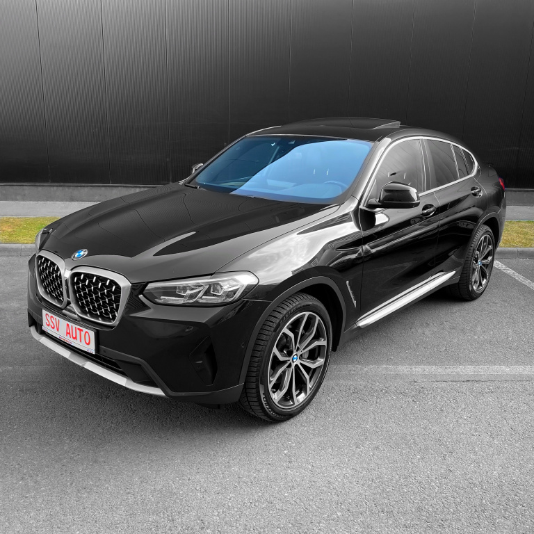 Bmw X4 G02 LCI xDrive30d xLine Sport Negru Sapphire Metallic / Interior Negru xLine Ambiental / Panoramic 2022 Euro 6