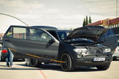 BMW X5 cu sase roti