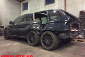 BMW X5 cu sase roti