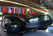 BMW X5 cu sase roti