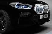 BMW X6 acoperit cu Vantablack