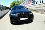 BMW X6 imbracat in piele de reptila